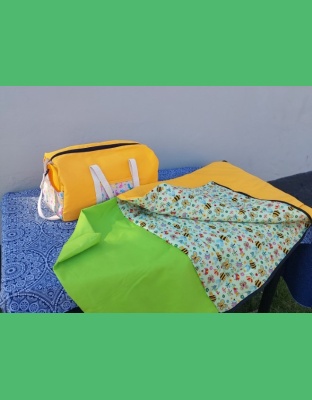 Baby Duffle &amp; Sleeping Bag set Yellow Dinos